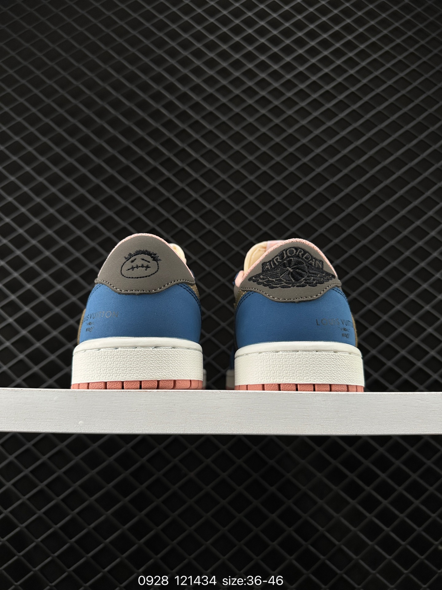 Travis Scott x Air Jordan 1 ” Reverse Mocha “